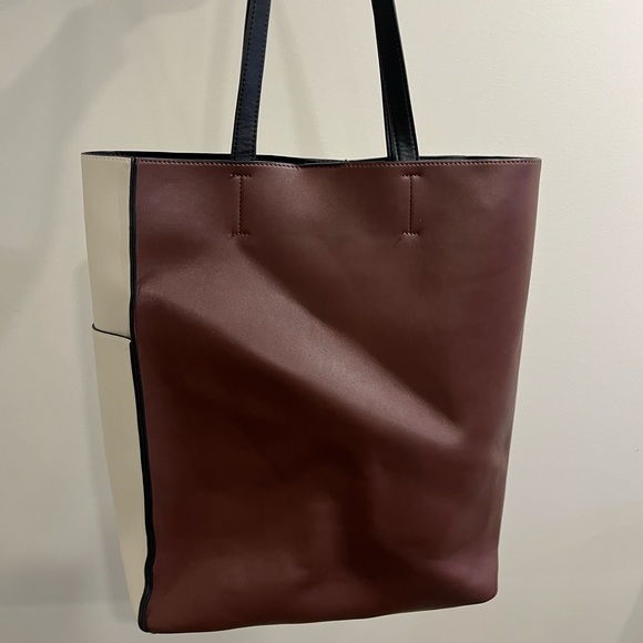 Leather tote bag - Picture 4 of 5